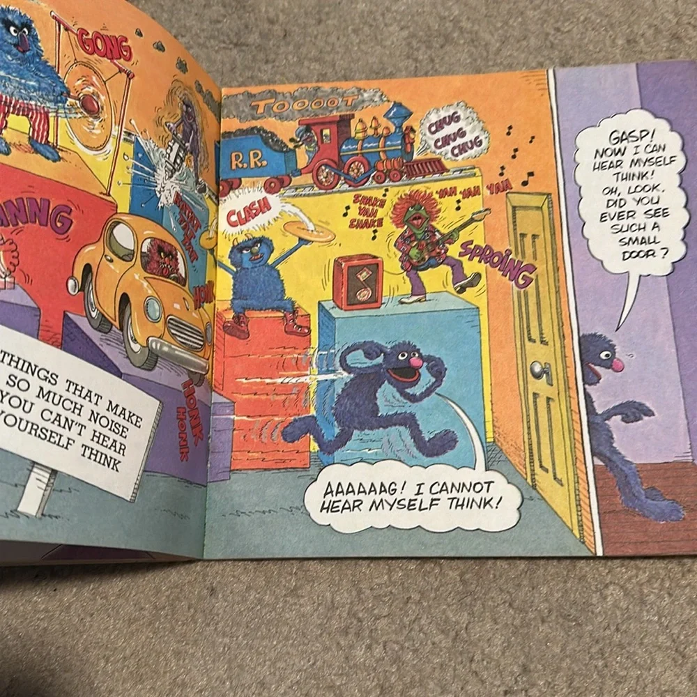 Vintage 1974 Sesame Street Grover Everything Whole Wide World Museum Book HTF